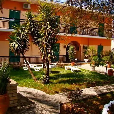 Maritsas Apartment Roda (Corfu)