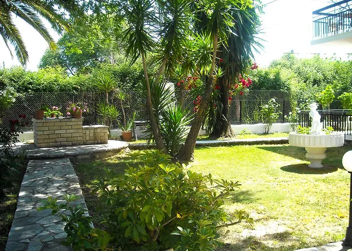 アパート Maritsas ロダ